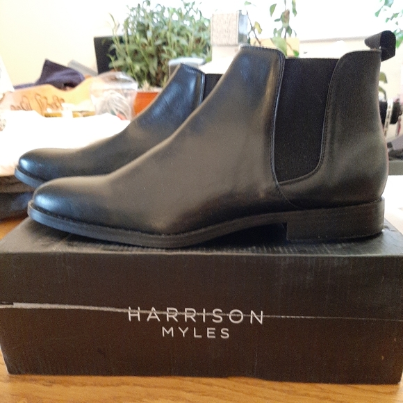 Man's shoes - Picture 4 of 9